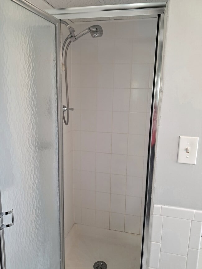 Shower - 53 Andover Dr