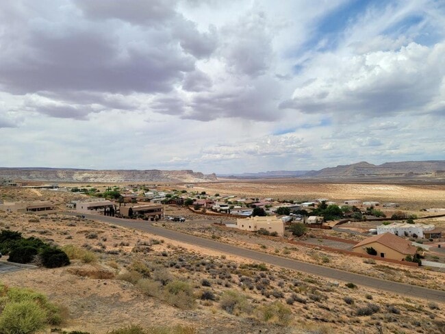 Building Photo - 1064 Tower Butte Dr