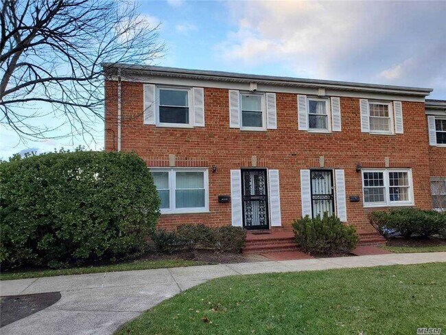 Building Photo - 23-10A Corporal Kennedy St