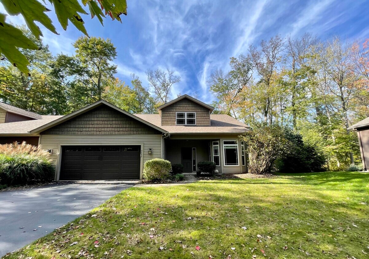 9442 Brianna Trail Unit 27, Portage, MI 49002 Condo for Rent in