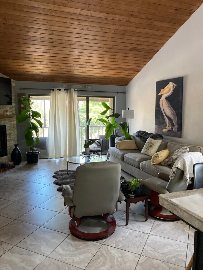 furnished/unfurnished - 2921 Kirkland Rd NE