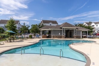 Building Photo - Creekside at Greenlawn Apartment Homes