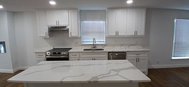 Foto del edificio - 4804 Avenue G