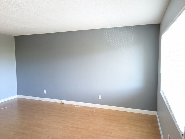 Sala de estar - 3061 NE 49th St