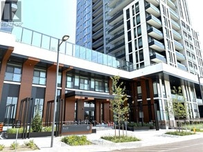 Building Photo - 21 Meadowdale Rd