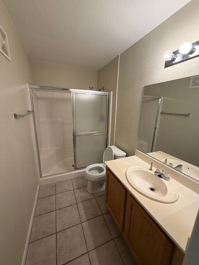 Foto del edificio - Charming 2 bedroom 2 bathroom condo