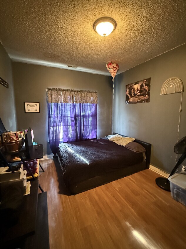 Foto del edificio - 1206 Marne Ave