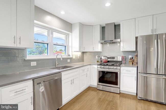 Building Photo - 3405 Sharon Chapel Rd