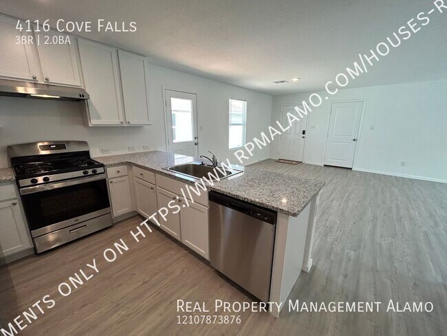 Foto del edificio - 4116 Cove Fls