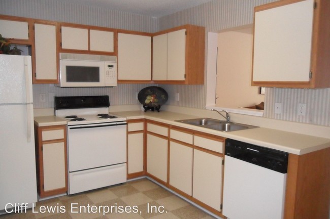 Building Photo - 1090 S Barnett Shoals Rd