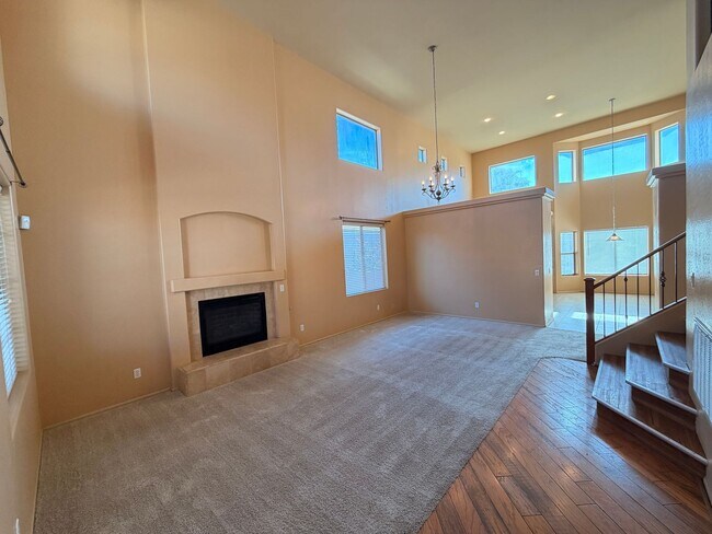 Foto del edificio - Large 4Bdm 3Ba Avondale Home with a Loft + Pool  and 3 Car Garage