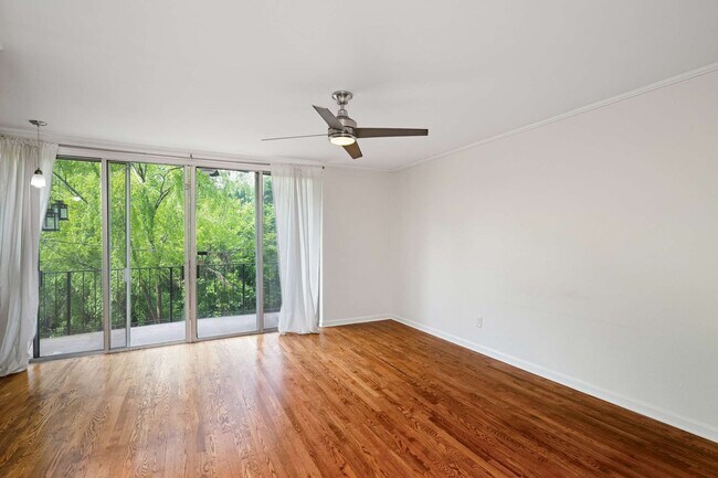 Foto del edificio - 120 Alden Ave NW