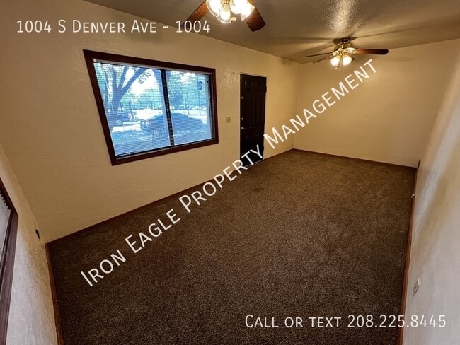 Building Photo - 1004 S Denver Ave