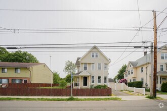 Building Photo - 134 Gorham Ave