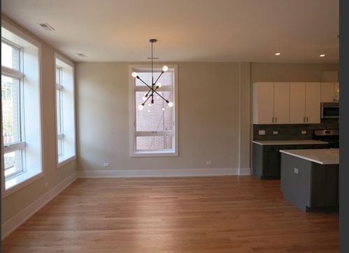 Foto principal - 849 W Armitage Ave