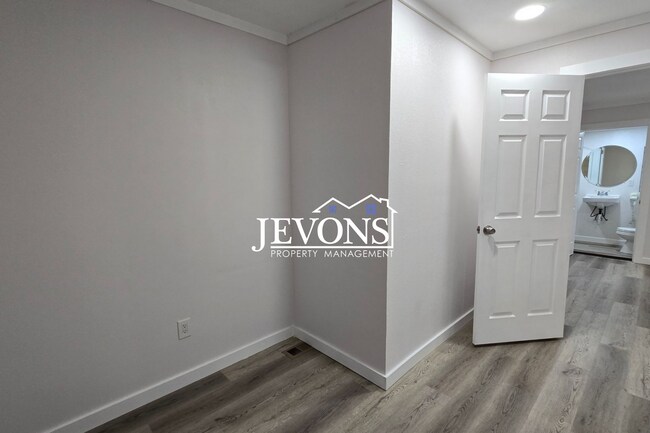 Foto del edificio - 503 N 12th St