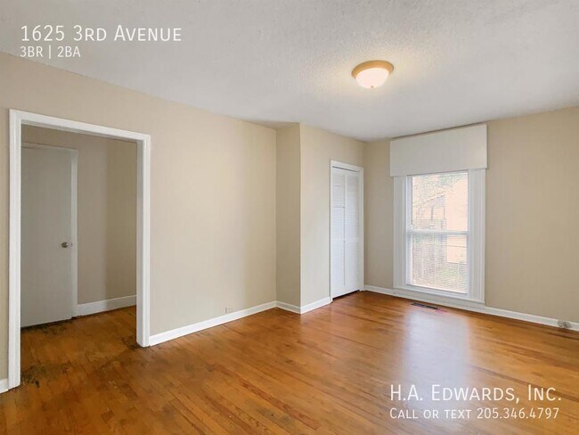 Foto del edificio - 1625 3rd Ave
