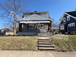 Building Photo - 2126 Revere Ave