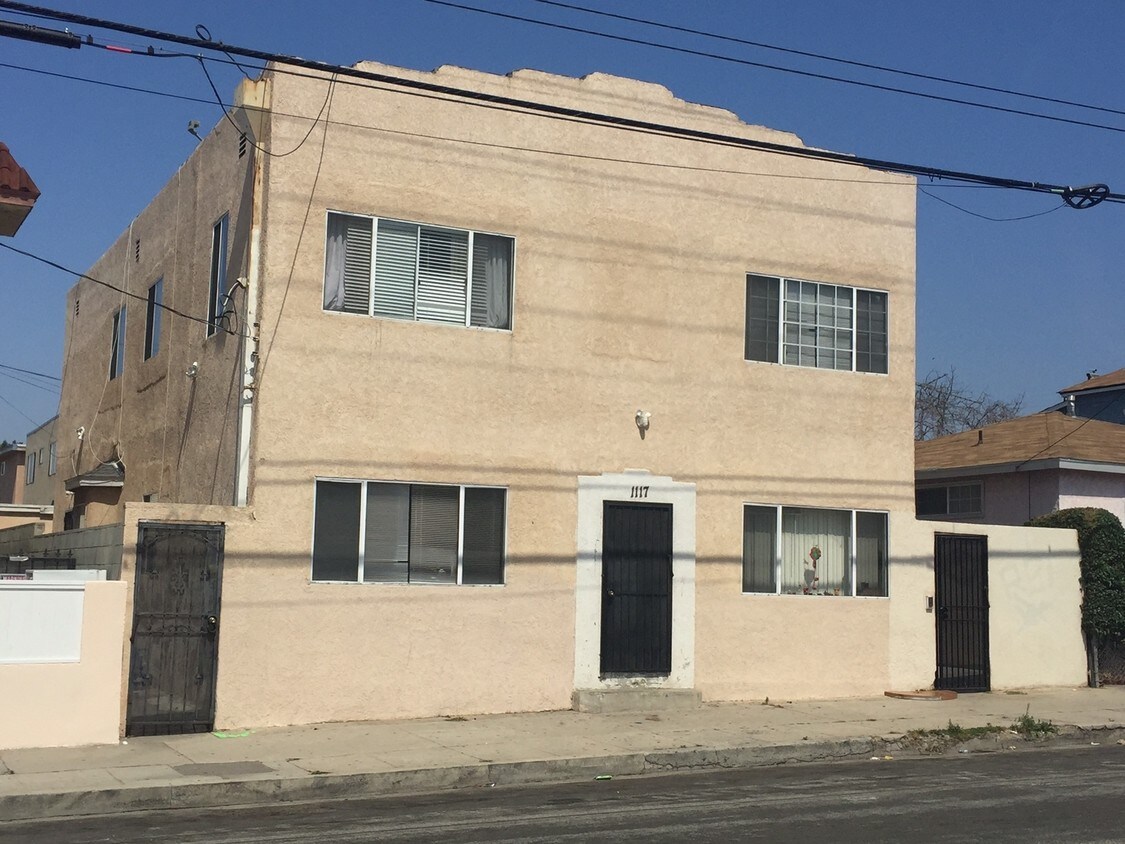 Primary Photo - 1117 S Centre St