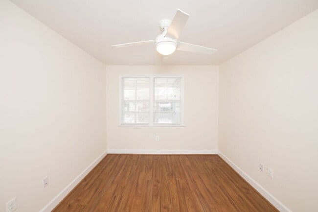 Photo - 641 Hamlin St NE Apartment