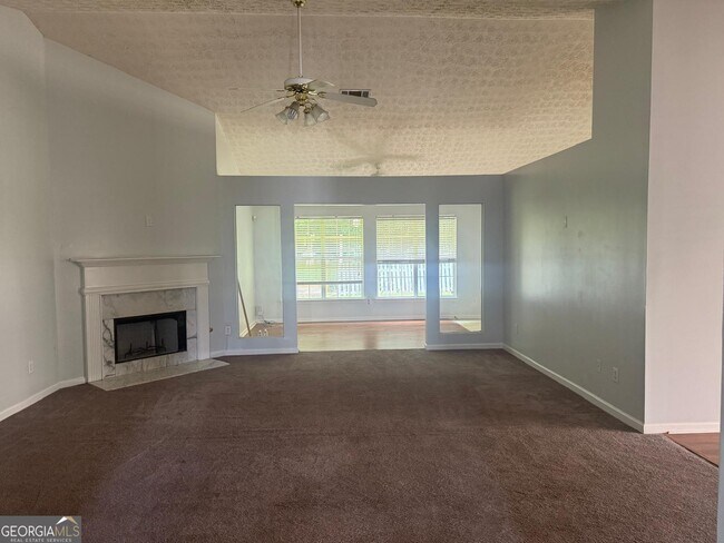 Foto del edificio - 2361 Cove Lake Way