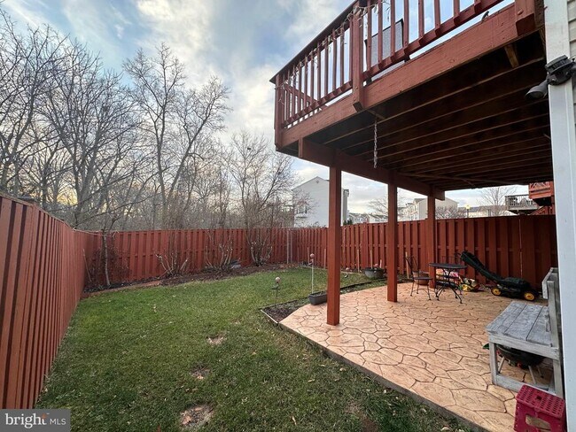 Building Photo - 43855 Tattinger Terrace