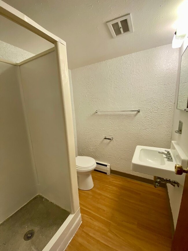 Interior Photo - Campus Square Apartments