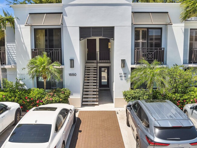 Building Photo - 1550 S Ocean Ln