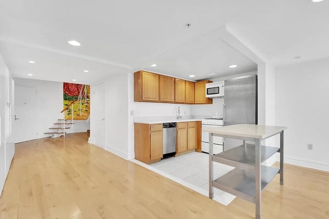 Foto del edificio - 19-19 24th Ave