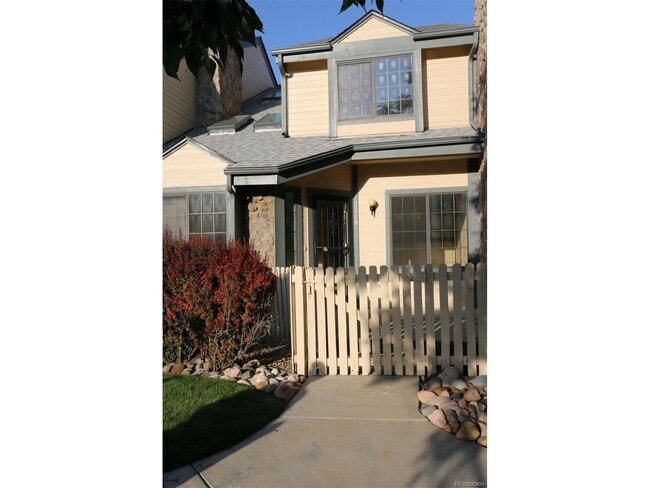 Spacious 3 bed 2 bath Townhome for Rent in Arvada - Spacious 3 bed 2 bath Townhome for Rent in Arvada