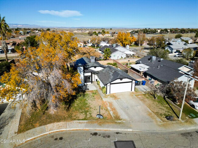 Foto del edificio - 837 Sunrise Ct