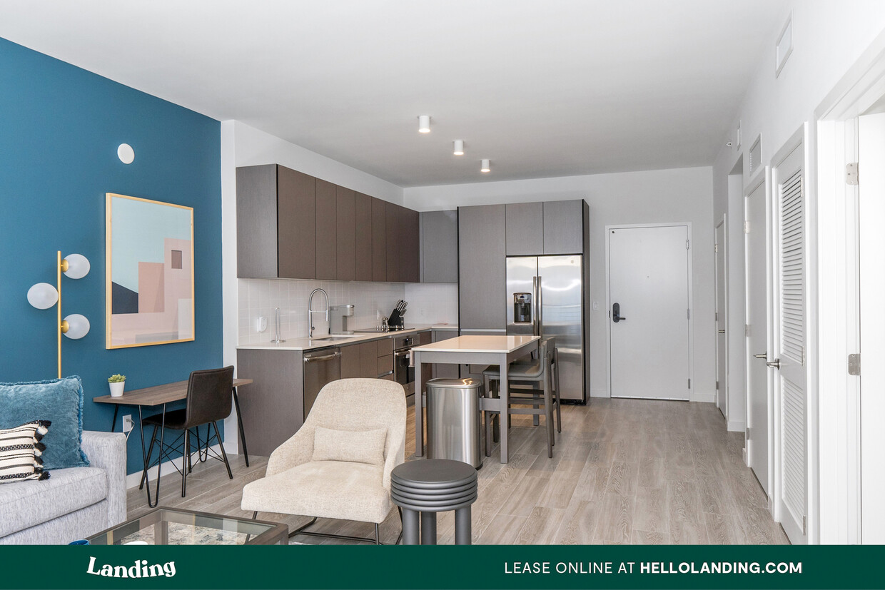 Primary Photo - 518 N Gramercy Pl
