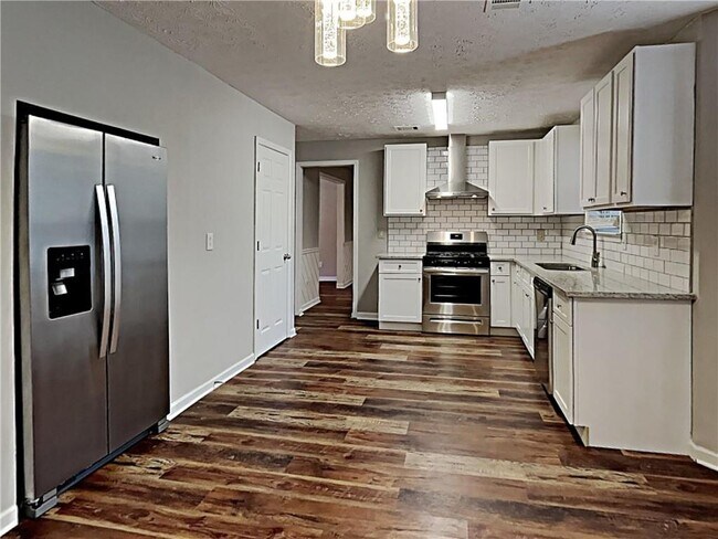 Building Photo - 320 Oakland Pl Dr