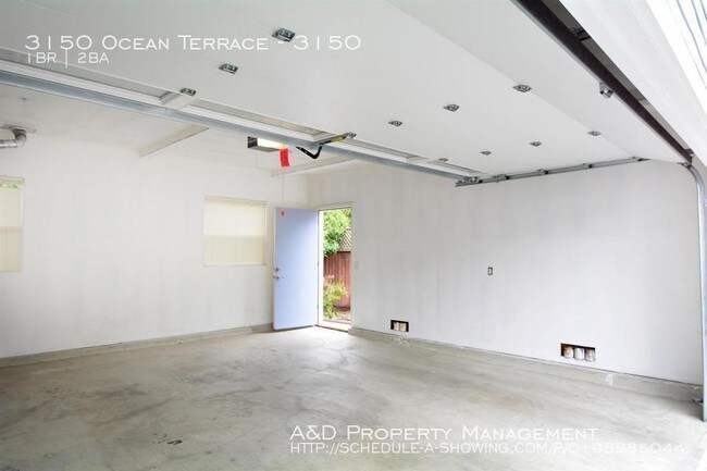 Building Photo - 3150 Ocean Terrace