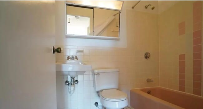 Building Photo - 95 Sutherland Rd