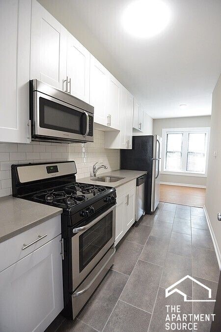 Foto del edificio - 3435 N Elaine Pl