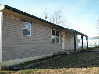 Building Photo - 208 Sundale St