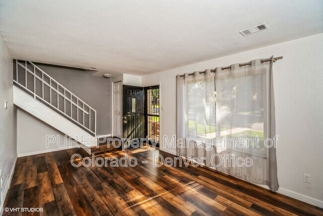 Building Photo - 481 S Balsam St