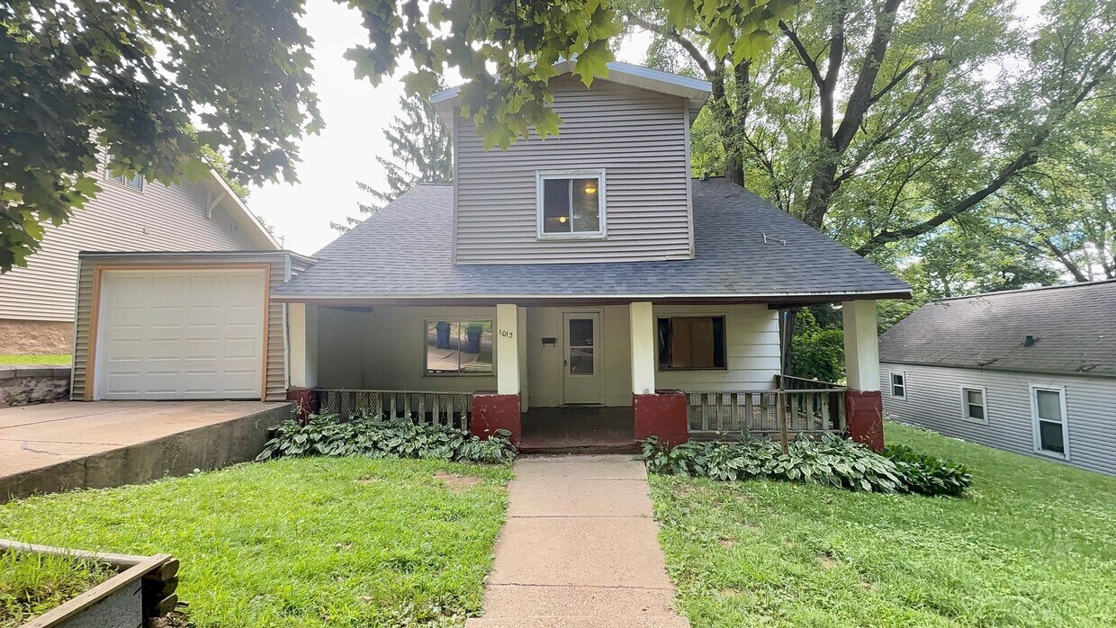Foto principal - 4 Bed 2 Bath Single Family Home in Wausau