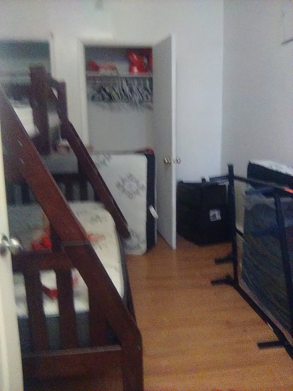 Building Photo - 575 Roosevelt Ave