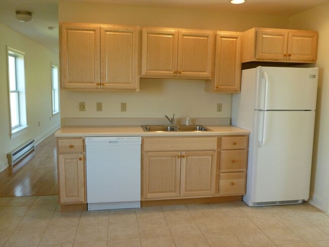 Building Photo - Big Stuff House