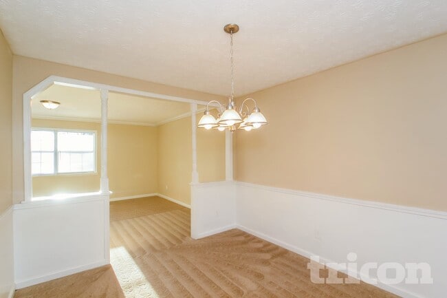 Building Photo - 2889 Darrah Ct SW