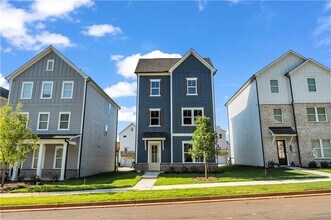 Building Photo - 660 Devon Aly
