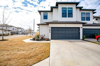 Building Photo - 11400 Culzean Castle Dr