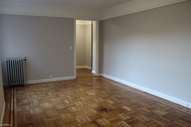 Building Photo - 2734 Bronx Park E
