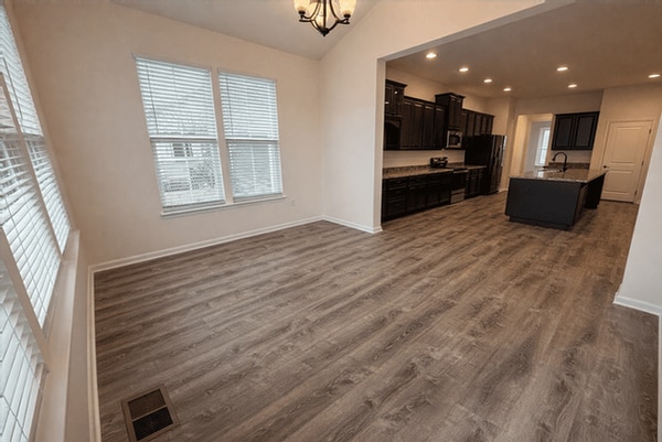 Building Photo - 10279 Benjamin Way