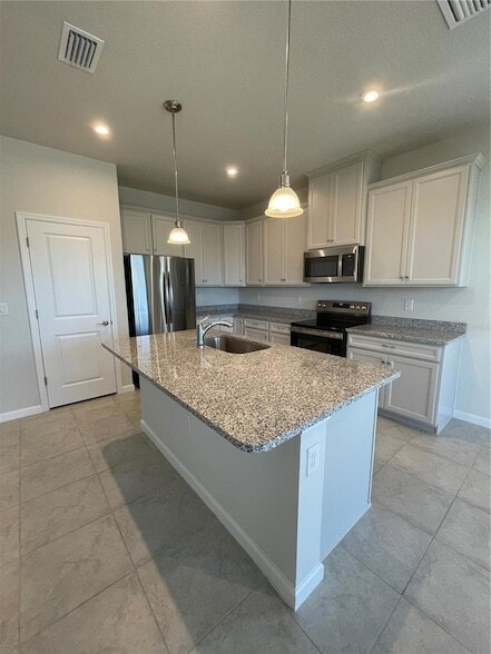 Foto del edificio - 6800 Pebblebrooke Wy