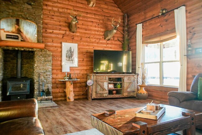 Foto del edificio - 3269 Dead Horse Mountain Rd