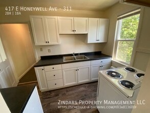 Building Photo - 417 E Honeywell Ave