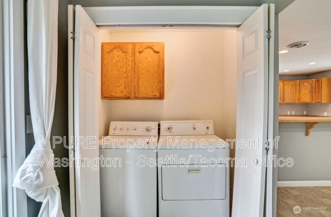 Foto del edificio - 1909 Guy Wetzel St